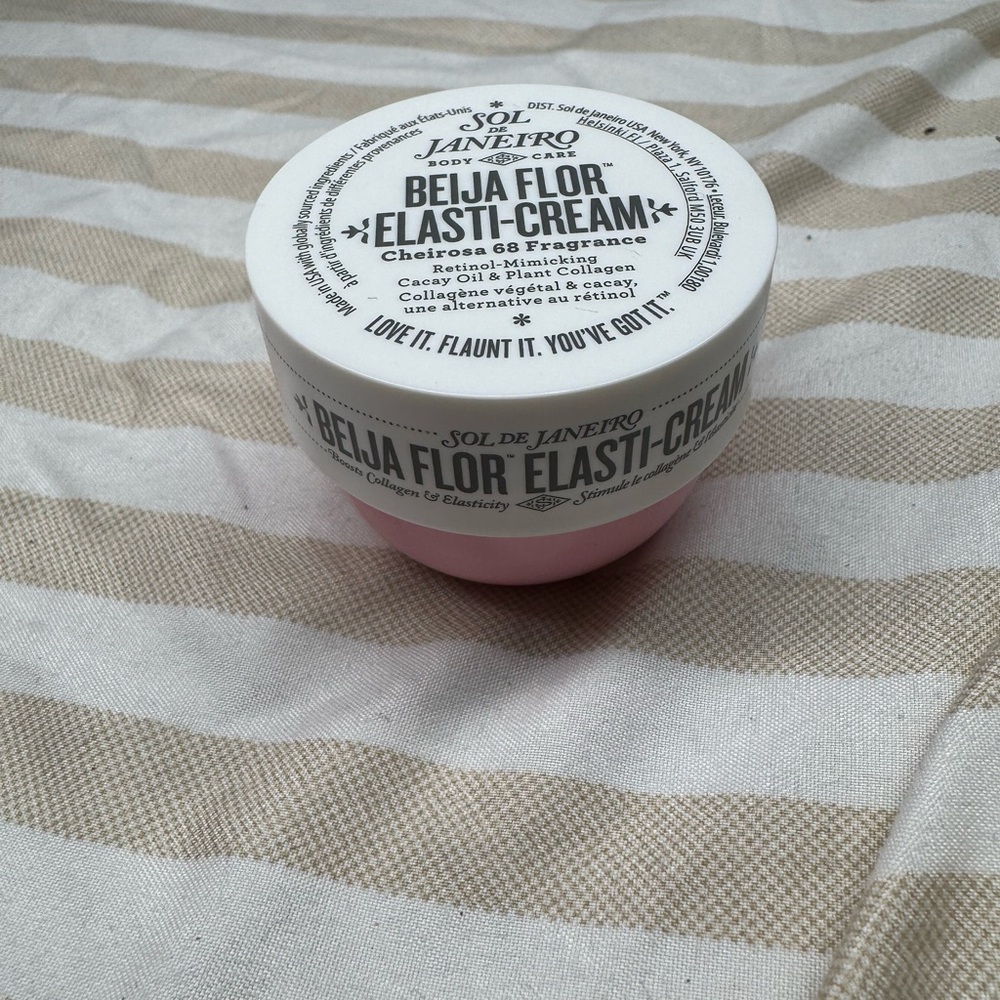 Sol de Janeiro Beija Flor Cream in Pink and White